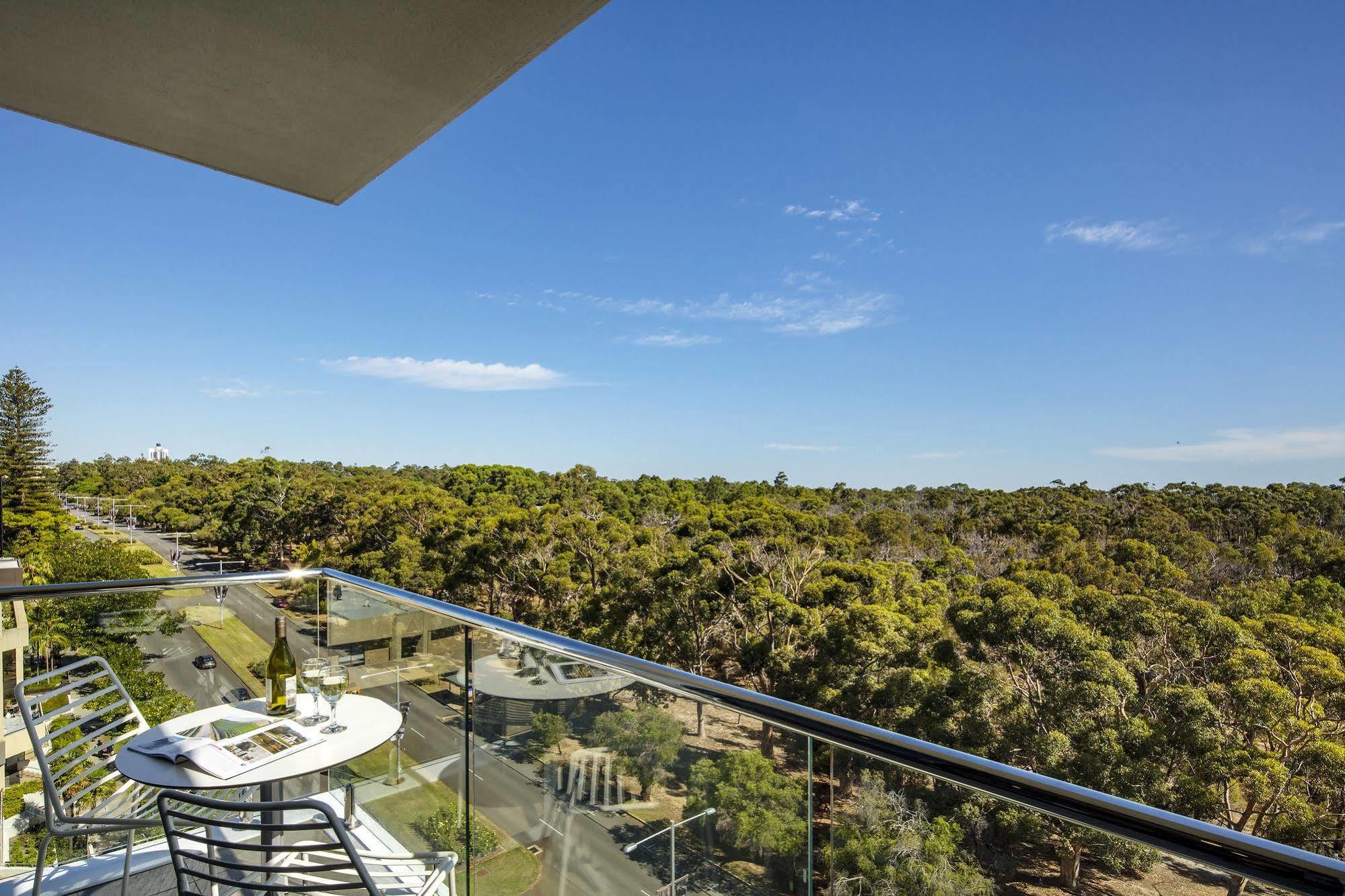 Quest Kings Park Aparthotel Perth Exterior photo