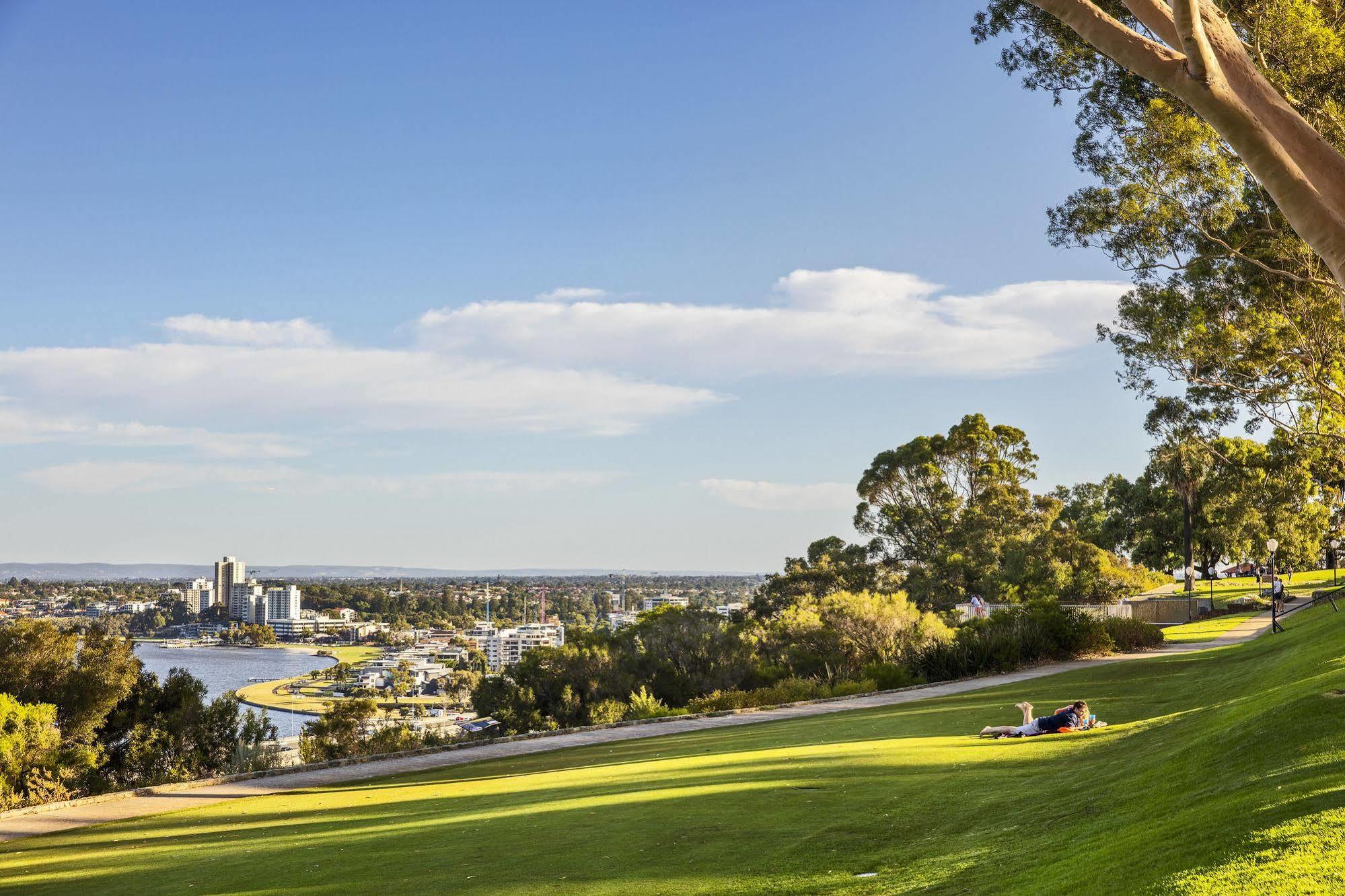 Quest Kings Park Aparthotel Perth Exterior photo